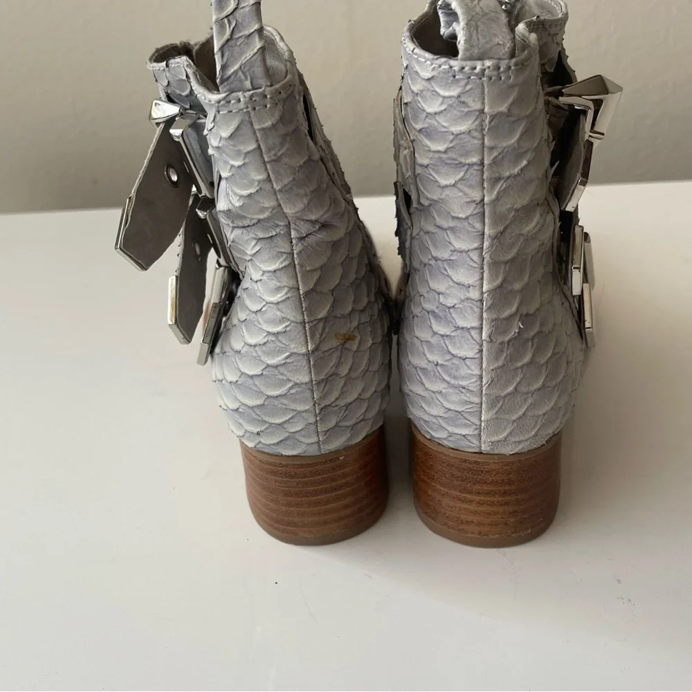 JEFFREY CAMPBELL leather snake skin‎ booties size 6